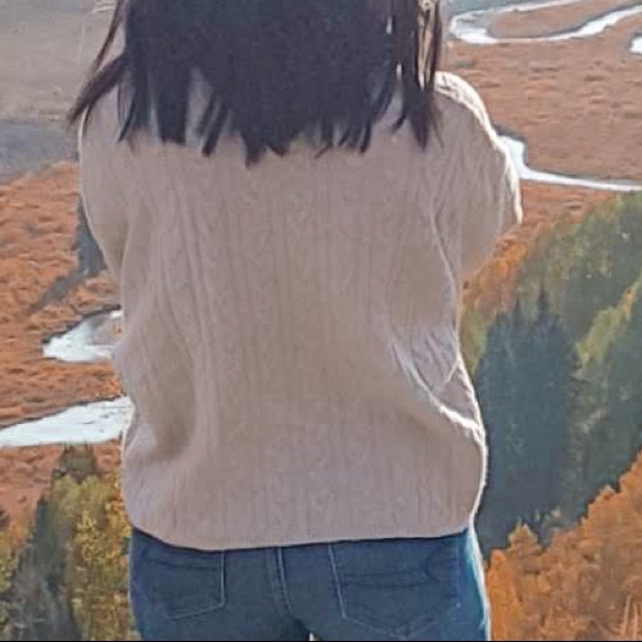 Women’s Cropped Sweater - Picture 2 of 5